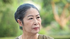 Nữ NSƯT chi 145 triệu cho con dâu sinh ở bệnh viện quốc tế, nhưng tuyên bố thẳng: Ở cữ tôi không làm việc này!