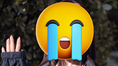 Nữ youtube qua đời khi mới 28 tuổi vì ung thư thận: Bệnh có thể chữa khỏi? Dấu hiệu sớm cảnh báo là gì?