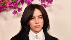 Hiện tượng Billie Eilish thống trị Lễ trao giải AMAs 2025