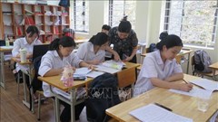 Thi tốt nghiệp THPT 2025: Học sinh vùng cao an tâm "chạy nước rút"