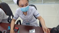 Người dân đi khám bệnh cần lưu ý gì khi dừng cấp thẻ bảo hiểm y tế giấy?