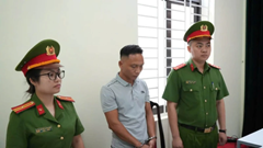 Khởi tố đối tượng buôn bán hơn 2 tấn hàng cấm