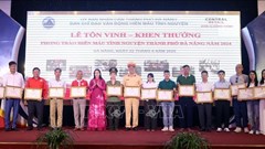 Tôn vinh 140 tập thể, cá nhân, gia đình tiêu biểu trong phong trào hiến máu tình nguyện