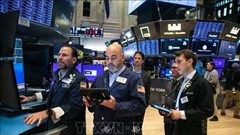 Fed duy trì thế phòng thủ, địa chính trị hạ nhiệt: Động lực kép cho chứng khoán Mỹ