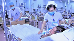 Bệnh viện khó tuyển điều dưỡng