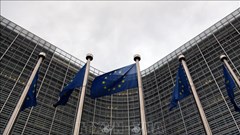 Bước ngoặt hay bước lùi?