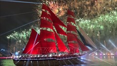 Lễ hội Cánh buồm đỏ thắm: Cổ tích giữa đời thường