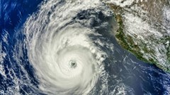 Bão nhiệt đới Flossie tiến vào Tây Bắc Mexico, tiếp tục mạnh lên