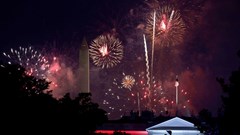 Trước thềm Quốc khánh, pháo hoa Mỹ khan hàng, tăng giá vì cuộc chiến thuế quan