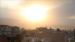 Iran đóng cửa một phần không phận