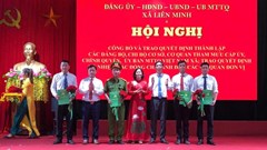 Xã Liên Minh (TP Hà Nội) trao quyết định thành lập các Đảng bộ, chi bộ cơ sở