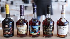 Trung Quốc miễn thuế cho các “ông lớn” cognac EU giữa căng thẳng thương mại
