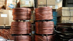 Tổng thống Mỹ công bố kế hoạch áp thuế 50% với kim loại đồng