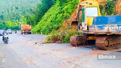 Khẩn trương khắc phục sạt lở tại tuyến đường huyết mạch nối Đồng Nai - Lâm Đồng