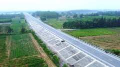 Dồn nhân lực, vật lực đẩy nhanh tiến độ dự án đường ven biển hơn 4.600 tỷ đồng