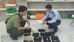 Đà Nẵng xử phạt hơn 100 triệu đồng cửa hàng bày bán giả mạo nhãn hiệu