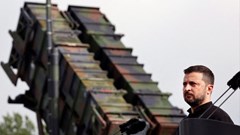 Tổng thống Zelensky kêu gọi Mỹ xem xét lại đề xuất hỗ trợ tên lửa tầm xa