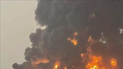 Israel tấn công các mục tiêu của Houthi ở cảng Hodeidah