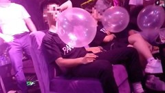 Hít hơn 50 quả bóng cười, thanh niên 20 tuổi cầu cứu bác sĩ