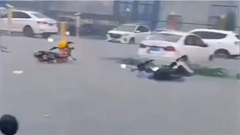 Mưa bão tại Trung Quốc và Philippines, hàng chục ngàn người sơ tán