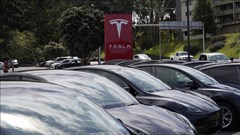 Tesla thông báo kế hoạch vận hành robotaxi giám sát tại bang California