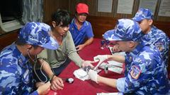 Cấp cứu kịp thời ngư dân gặp nạn trên biển