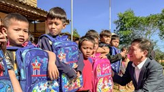 Thắt chặt nghĩa tình Việt – Lào từ chuyến thăm Cụm bản Noỏng Mạ