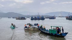 Biên phòng Quảng Trị kịp thời ứng cứu ngư dân gặp nạn