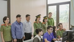 “Lớp học số” giữa bản làng Dân Hóa