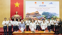 Đoàn tàu di sản mở rộng không gian liên kết du lịch miền Trung