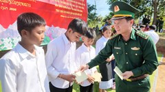 Vun đắp tình đoàn kết Việt - Lào nơi biên giới