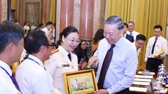 Báo chí phải đồng hành với các nhiệm vụ ưu tiên của đất nước trong thời kì mới