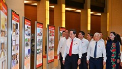 Triển lãm “Hoạt động giám sát của Quốc hội khóa XVI: Từ định hướng chiến lược đến hành động thực tế“