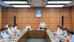 Bảo vệ người dám nghĩ, dám làm, xử lý nghiêm hành vi lợi dụng chính sách để tham nhũng, tư lợi