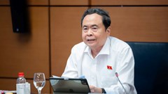 Chủ tịch Quốc hội: Những yếu tố gắn trực tiếp với sức khỏe người dân thì không thể đơn giản hóa