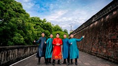 Tùng Dương và nhóm Oplus ra mắt MV quảng bá vẻ đẹp Việt Nam