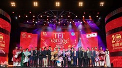 Lần đầu tiên 4 nghệ sĩ gạo cội cùng hòa giọng trong “Tết vạn lộc“