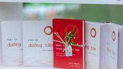 Ra mắt sách “Khai vấn trong từng hơi thở” của Ruby Nguyen