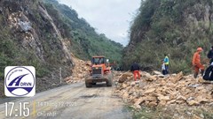 Khẩn trương cứu nạn, khắc phục sạt lở trên Quốc lộ 6 qua Phú Thọ