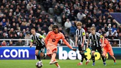 Champions League rạng sáng nay: Bayern thắng “hủy diệt”, Barca thoát thua phút cuối 