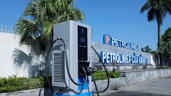 Hạ tầng sạc xe điện “tăng tốc”: Nhiều chính sách mới mở đường cho giao thông xanh