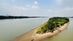 Đại lộ sông Hồng: Phát triển đô thị hay giữ hành lang sinh thái?