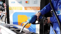 Giá xăng dầu giảm từ 15h30 ngày 8.4, RON95 xuống 26.530 đồng/lít