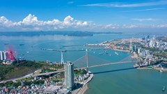 Đề xuất quy hoạch vịnh Cửa Lục thành “trái tim” du lịch - dịch vụ của Quảng Ninh