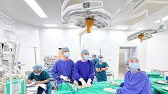 Vinmec Hạ Long cứu bé trai 2 tuổi khỏi nguy cơ biến chứng do bệnh lí ống phúc tinh mạc