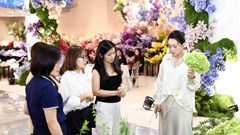 Hàng nghìn khách choáng ngợp tại “đại tiệc cưới” lớn bậc nhất Việt Nam