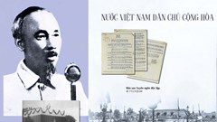 Chủ tịch Hồ Chí Minh đọc “Tuyên ngôn Độc lập” (1945)