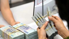 Tiền gửi dân cư lập kỷ lục mới, lãi suất lên 9,5%