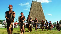 UNESCO thông qua Công ước bảo vệ di sản văn hóa phi vật thể (2003)