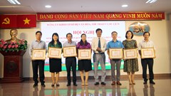 Biểu dương các tập thể, cá nhân thực hiện tốt việc học tập và làm theo Bác